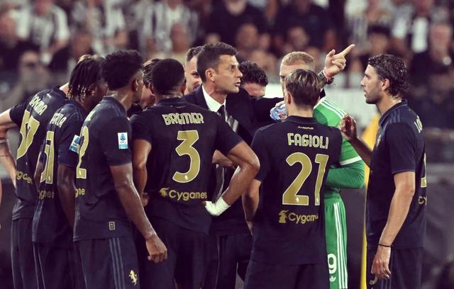 包含RB莱比锡新援表现火爆，助球队取得连胜的词条