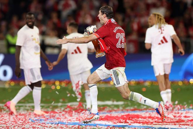 雷火电竞充值-拜仁逆袭胜利，冠军在望的简单介绍