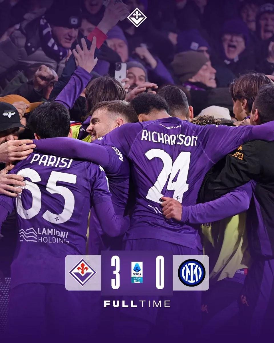 雷火电竞简介-包含AC米兰团结一致，击溃对手晋级下一轮的词条