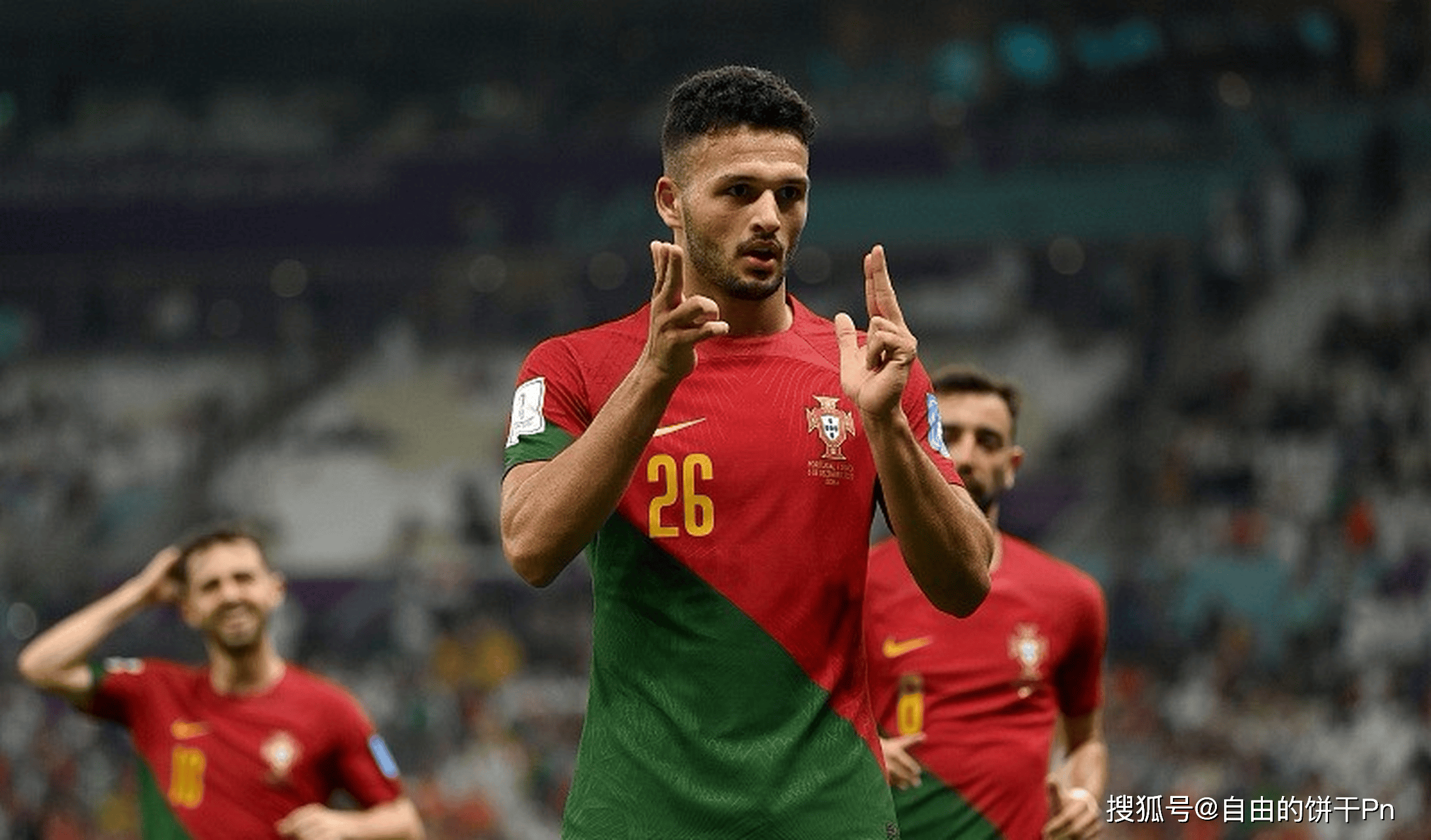 葡萄牙横扫智利，梅西点燃赛场