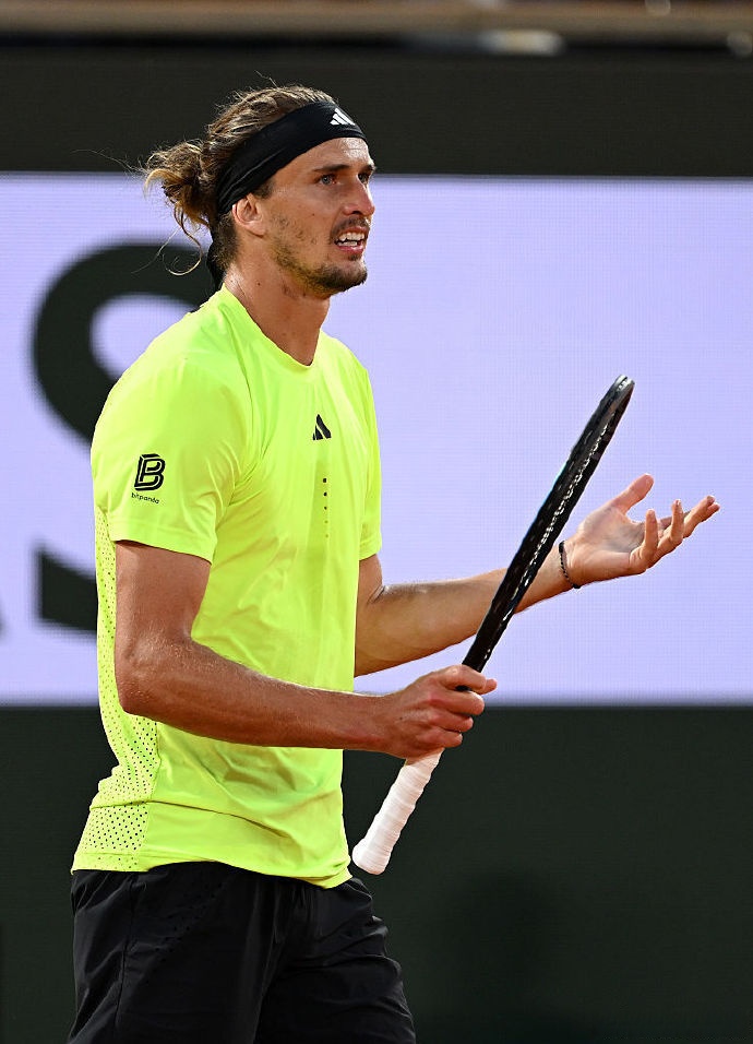 澳网鏖战法网，兹维列夫惊艳四座