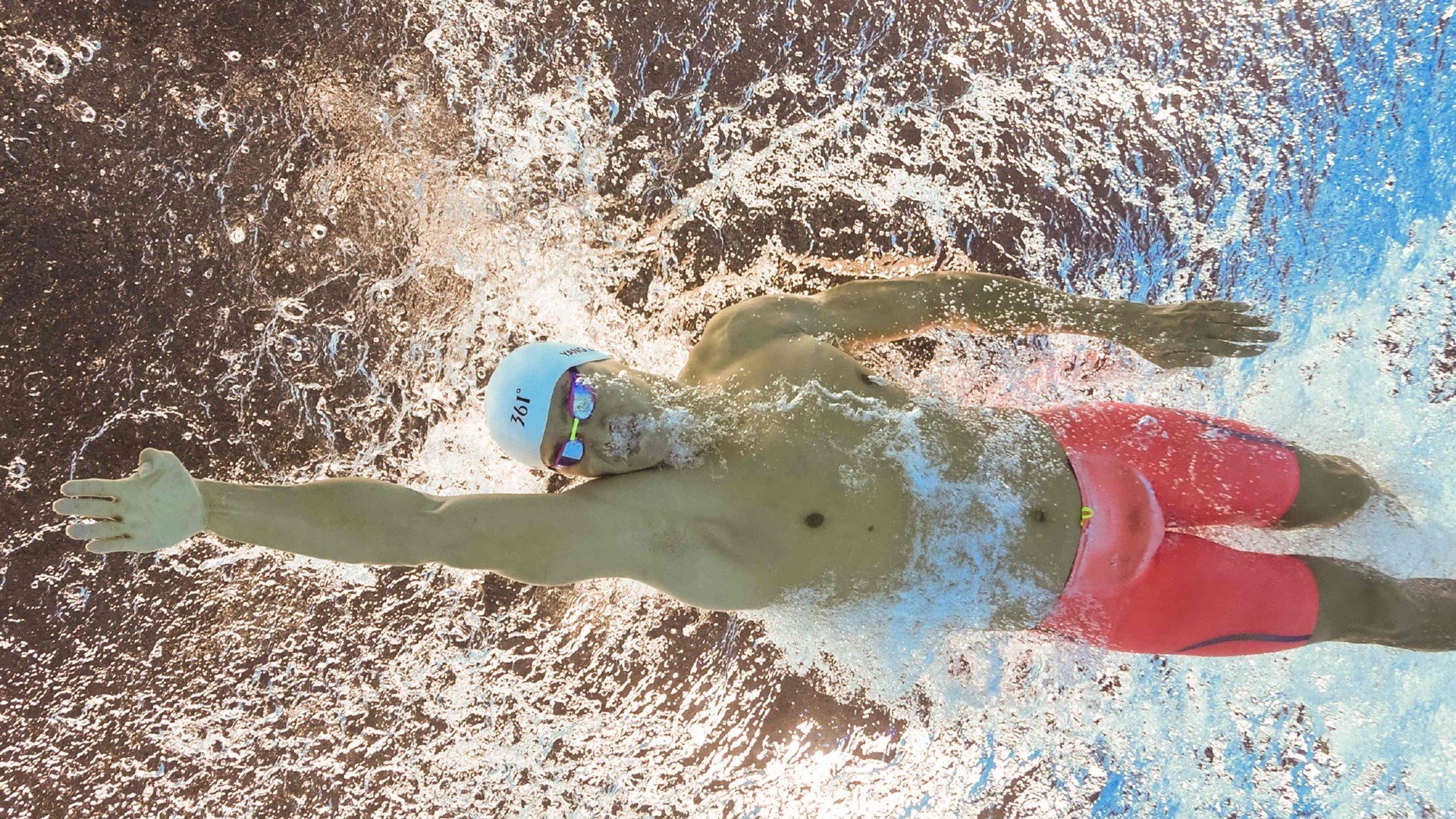 巴黎圣日耳曼韩国行奏凯，北欧神锋伊萨克一锤定音